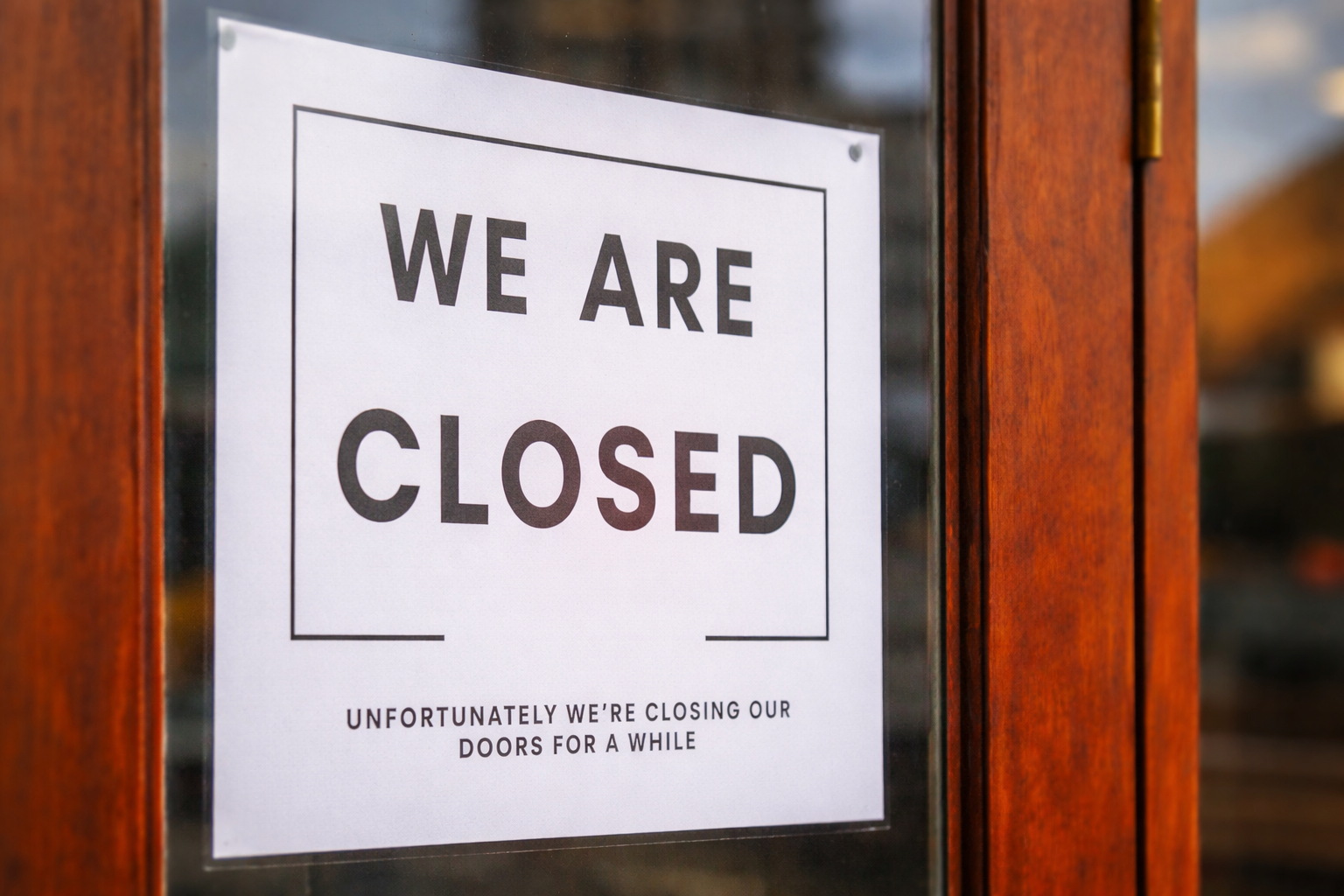 Why Are Toronto Restaurants Closing