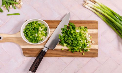How to Cut Green Onions