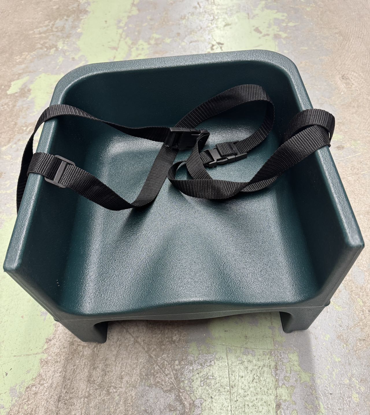 Plastic Booster Seat with 3-Way Strap, Green - Chefcoca