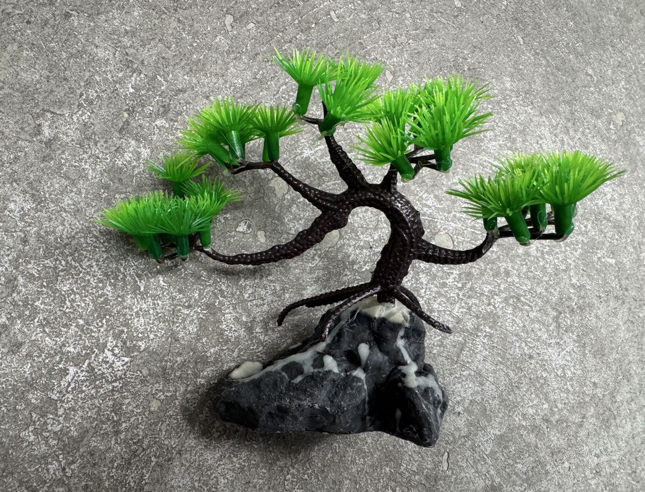 Pine Decoration, 13 cm High, 8 cm bottom base - Chefcoca