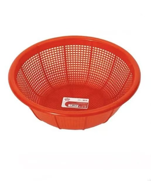 CHEFCO,RD38, 14.8" Round Plastic Vegetable Wash Basket (Small Grid),Red - Chefcoca