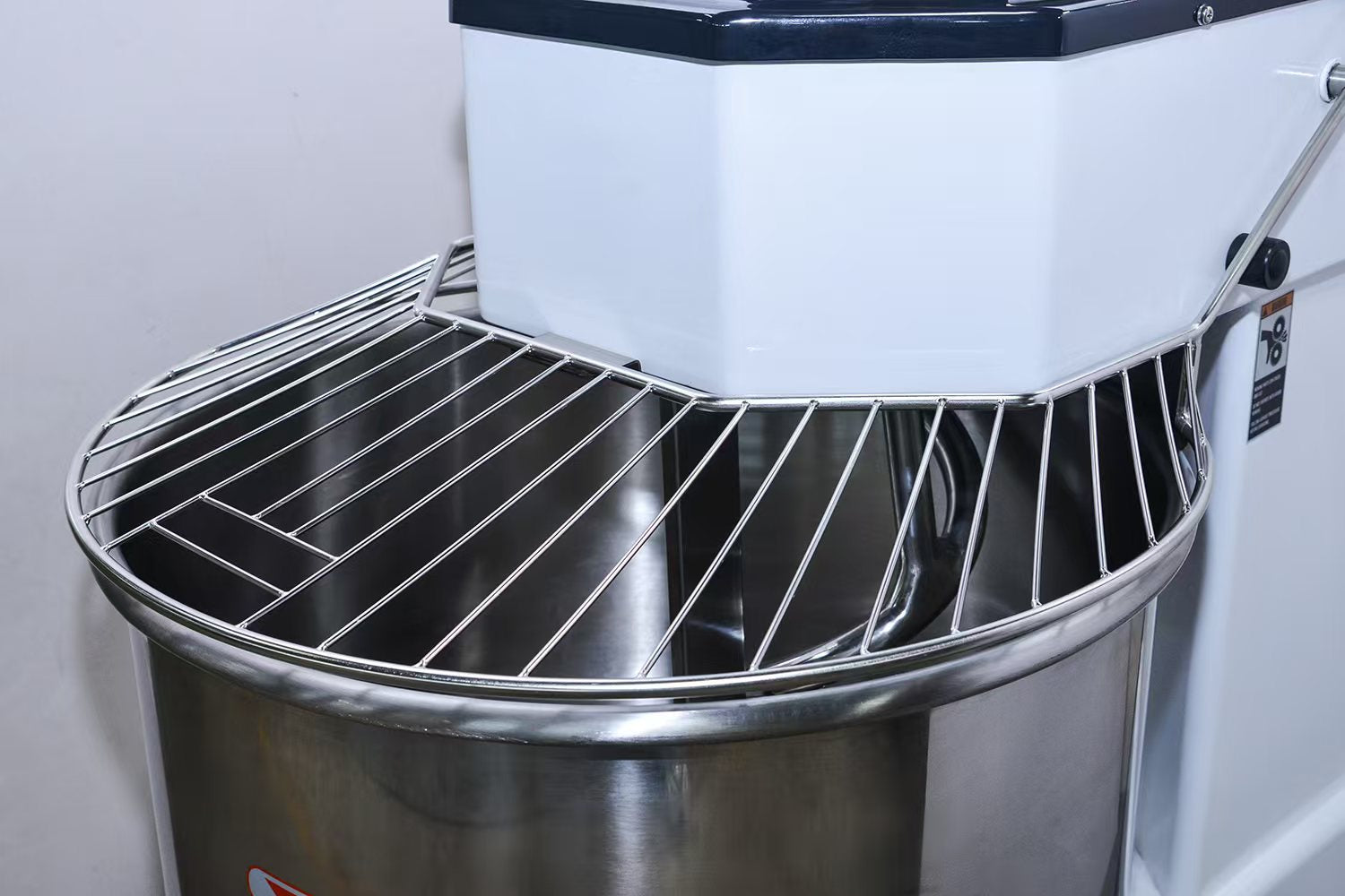 SM-140QT,70 Kg Kneading Capacity Commercial Spiral Mixer, Double Speed & Digital Timer, 208 V-3 Phase - Chefcoca