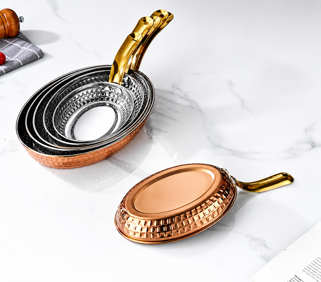 Sub-equip,OPS-2014RG,Stainless Steel Rose Gold Hammered Oval Deep Plate with Single Handle -(L20cm x W14cm x H3cm)(7.9"x5.5"x1.2") - Chefcoca