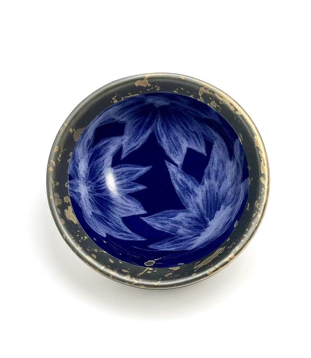 CHEFCO, BL0803,3 1/4“Dia Ceramic Blue Small Round Dish with Sakura & Golden Flake Pattern - Chefcoca