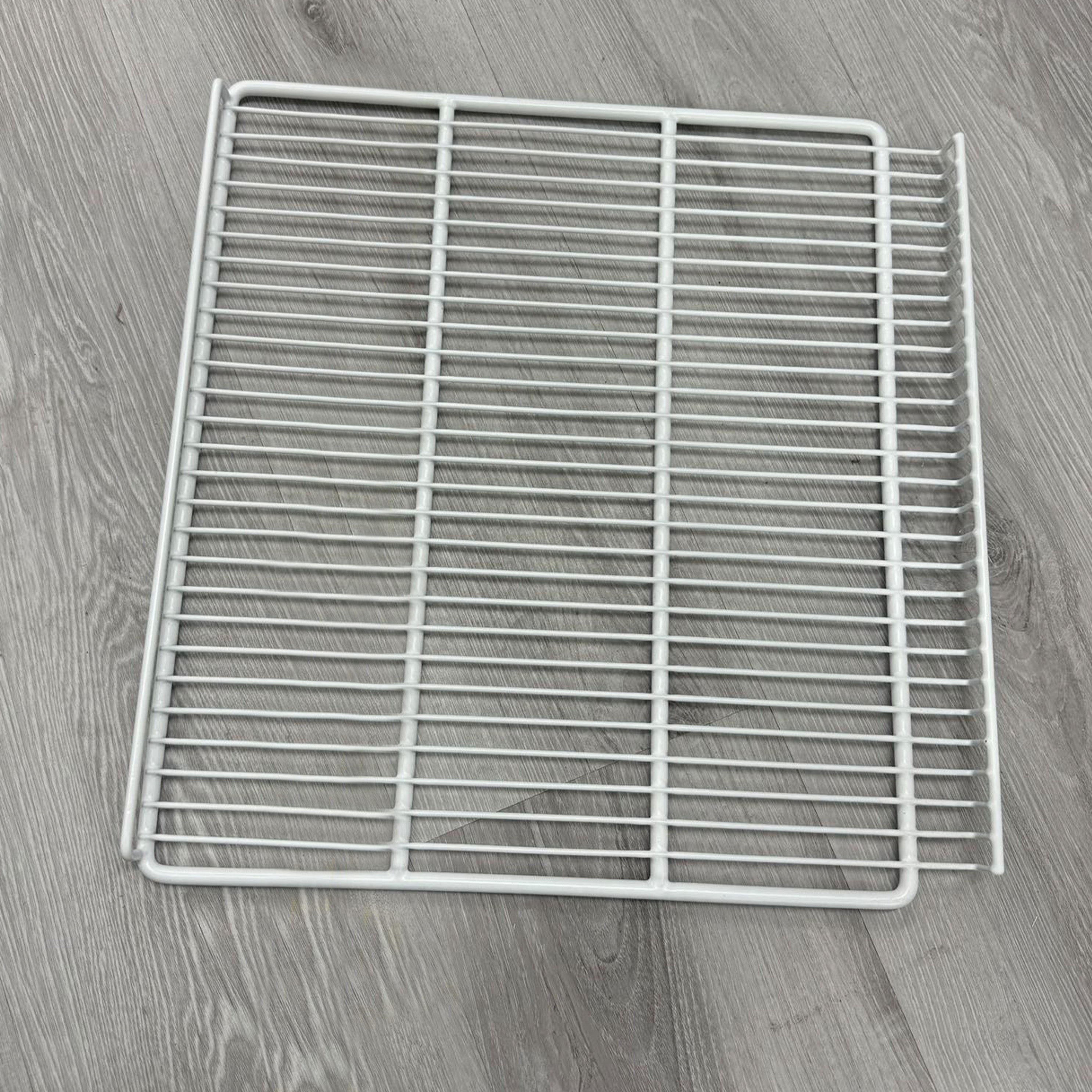 Sub-equip, Commercial refrigeration Wire Shelf, White, 15 3/4"x 15-3/8" - Chefcoca
