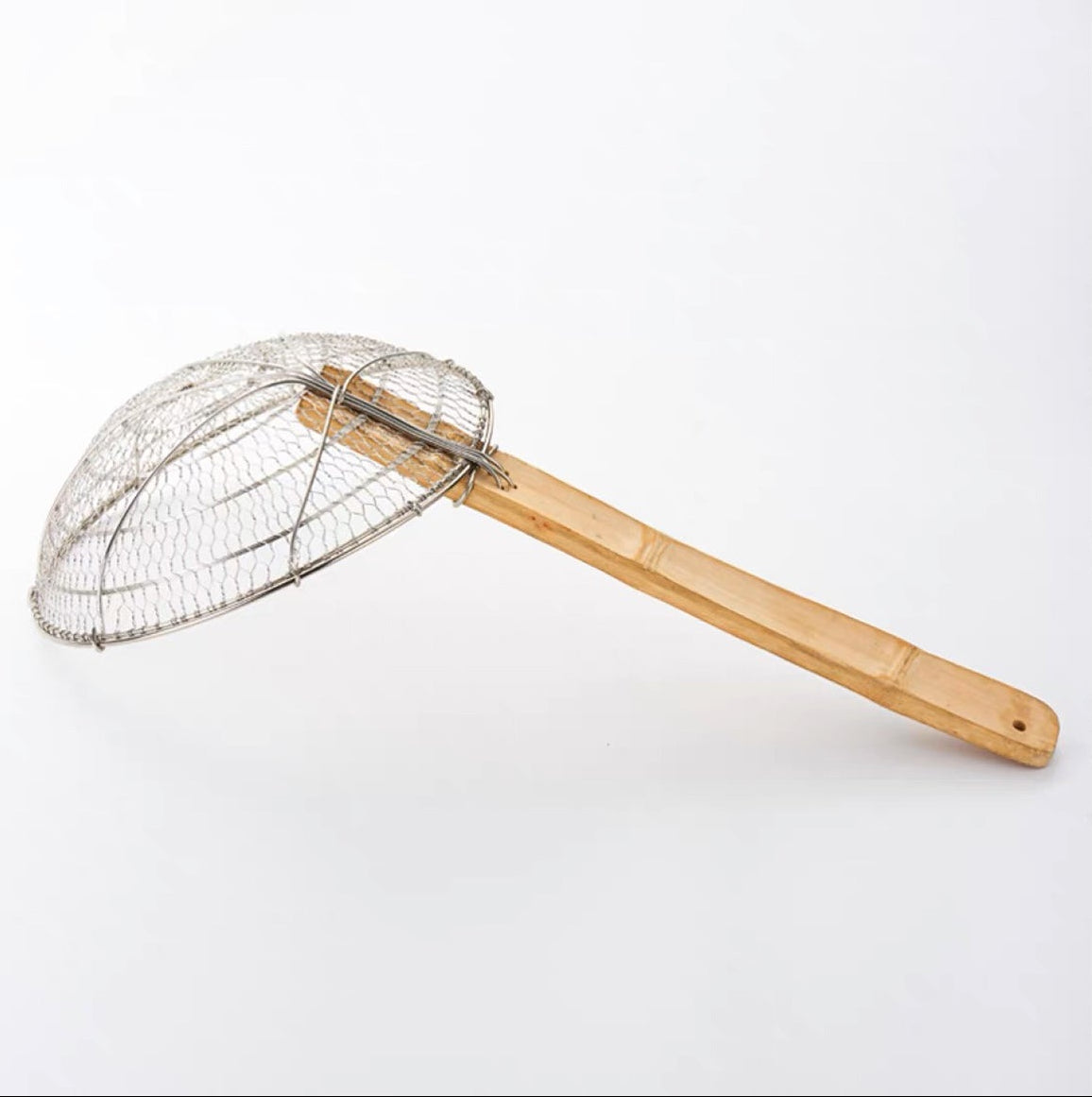 Sub-equip,DMSBH-13, 13" Round Double-edged Stainless Steel Mesh Skimmer with Bamboo Handle - Chefcoca
