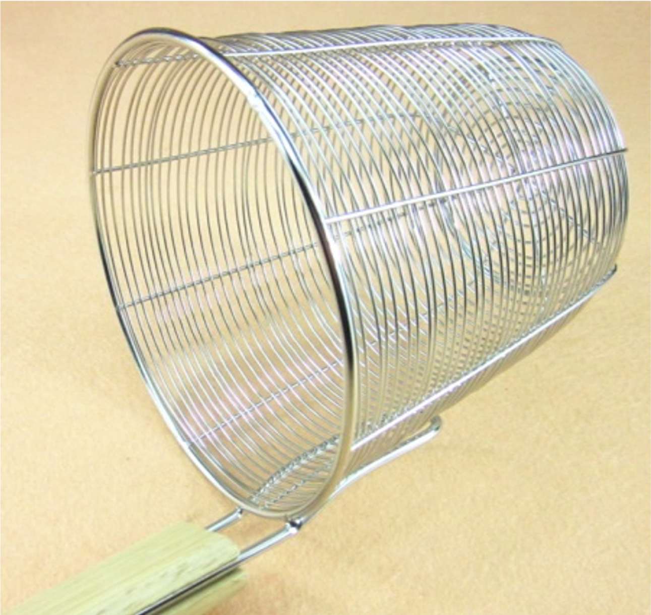 Wired Stainless Steel Noddle Strainer with Wooden Handle (14cm Diameter, 13cm Height) - Chefcoca