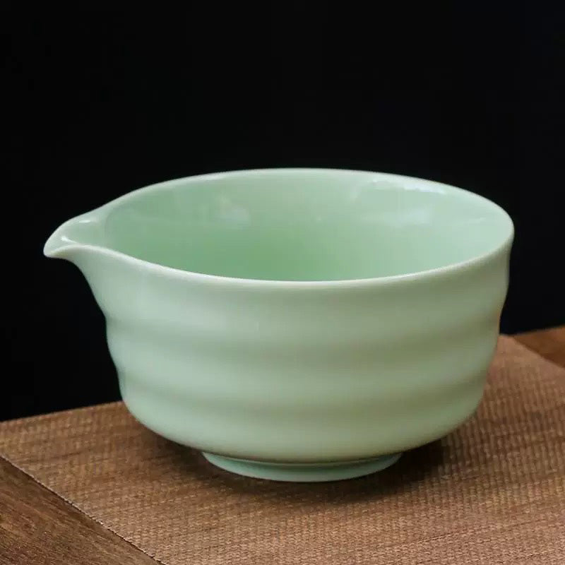 CHEFCO,CMB-14G,Ceramic Matcha Bow with Pouring Spout, 14.92" Dia