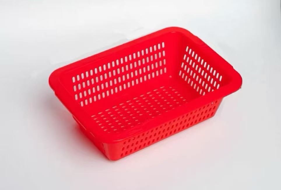 CHEFCO,RD22,10.6" Plastic Square Vegetable Wash Baskets (Small Grid)-Red - Chefcoca