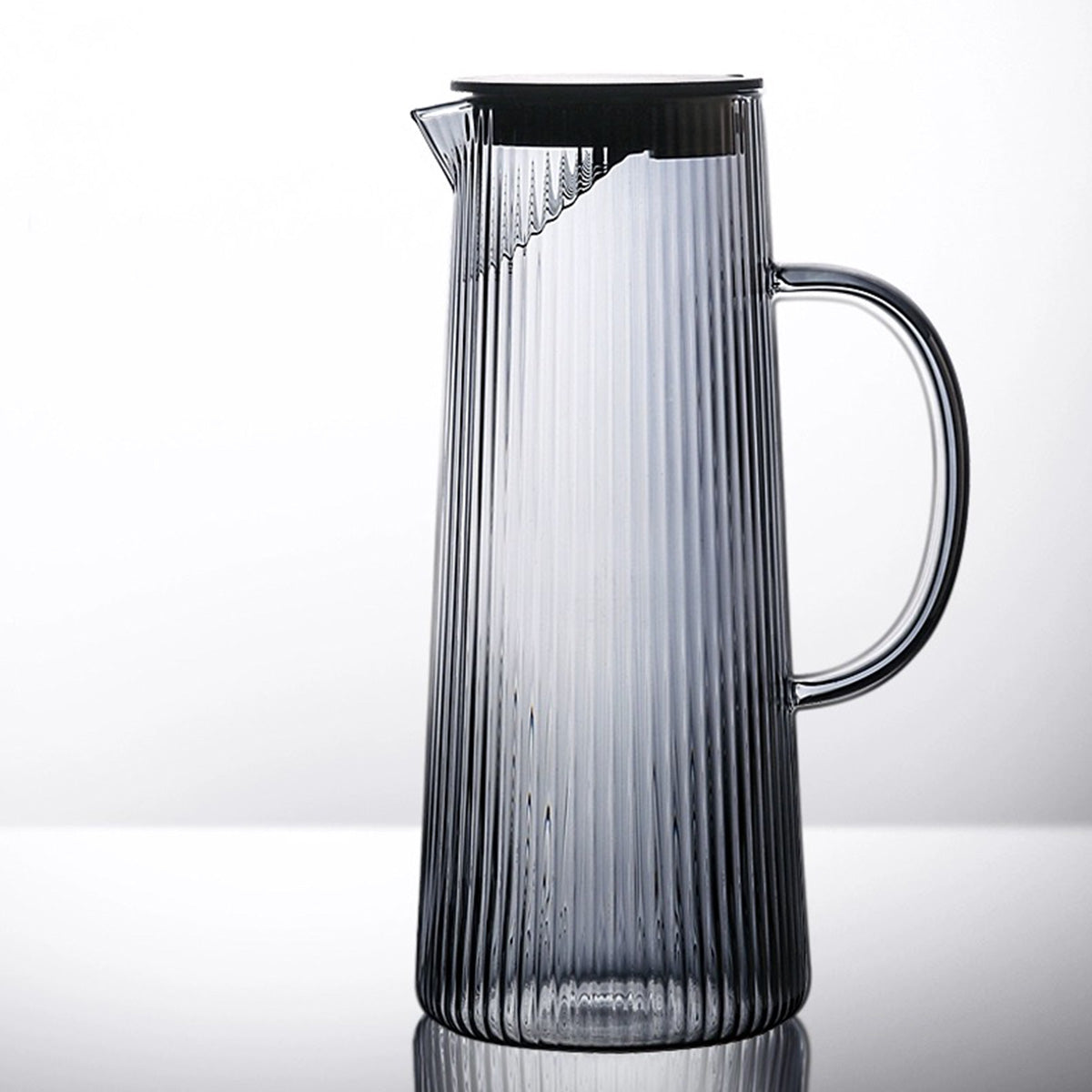 Glass Pitcher with lid and Spout, 1.4L