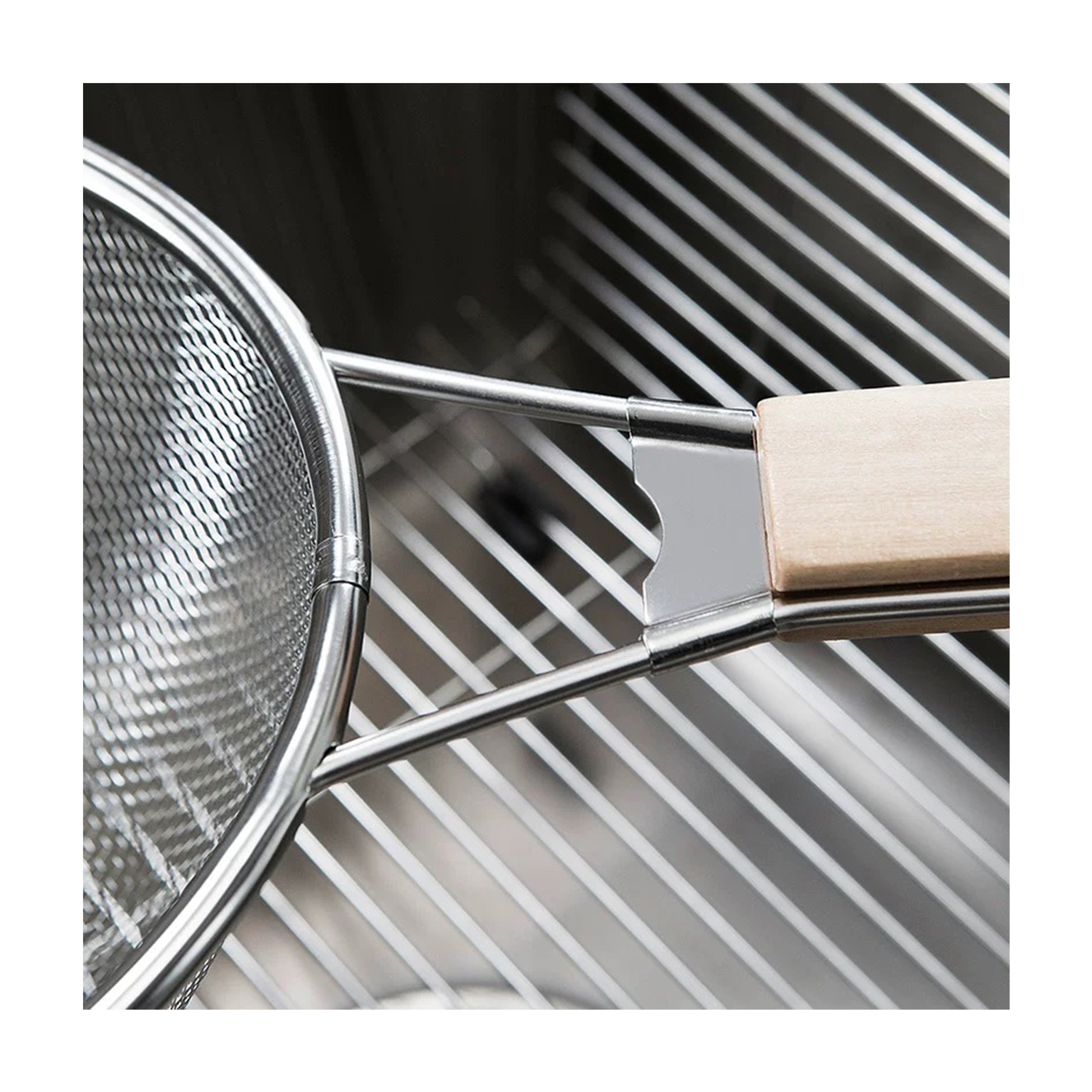 (7" -10")Single S/S Mesh Strainer with Wooden Handle