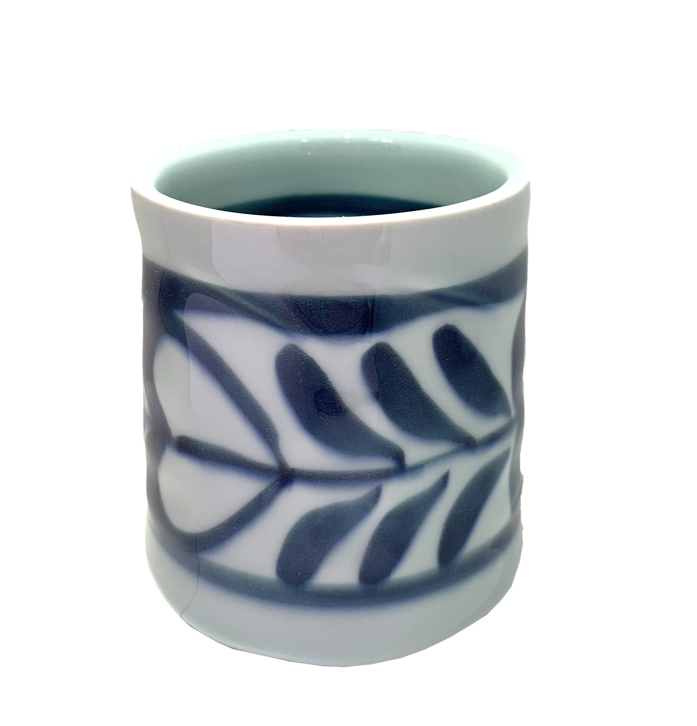 Heritage Vines Teacup (A64-2)