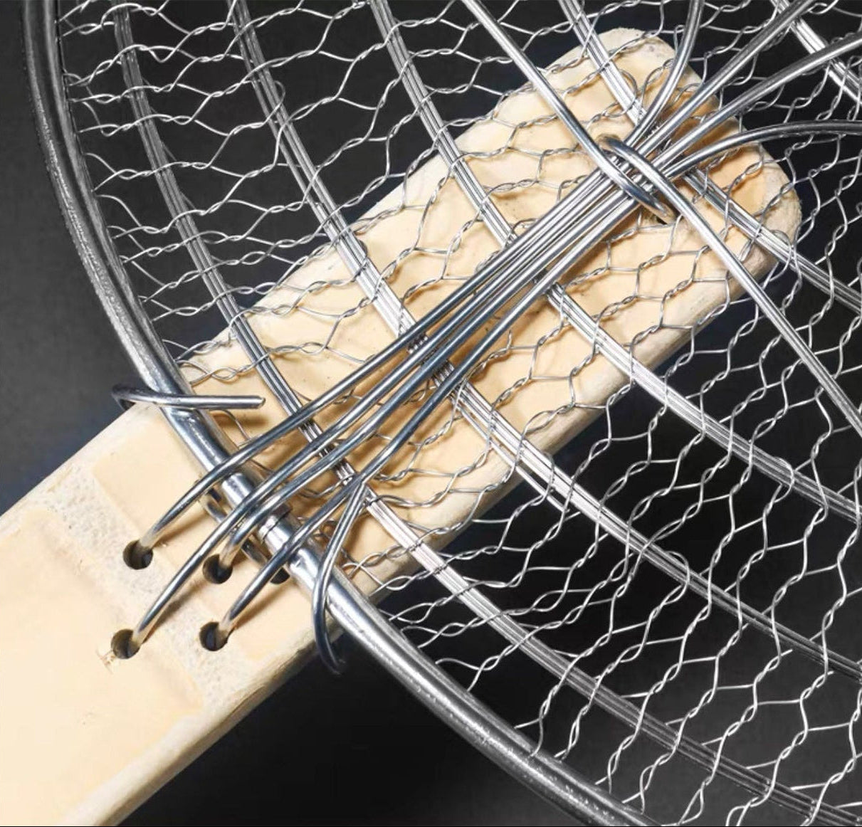 Sub-equip,DMSBH-13, 13" Round Double-edged Stainless Steel Mesh Skimmer with Bamboo Handle - Chefcoca