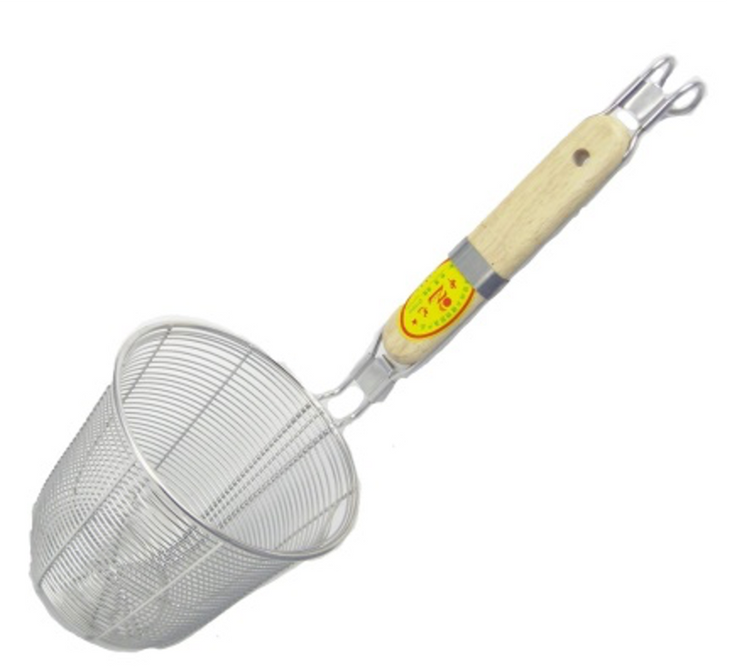 Wired Stainless Steel Noddle Strainer with Wooden Handle (14cm Diameter, 13cm Height)