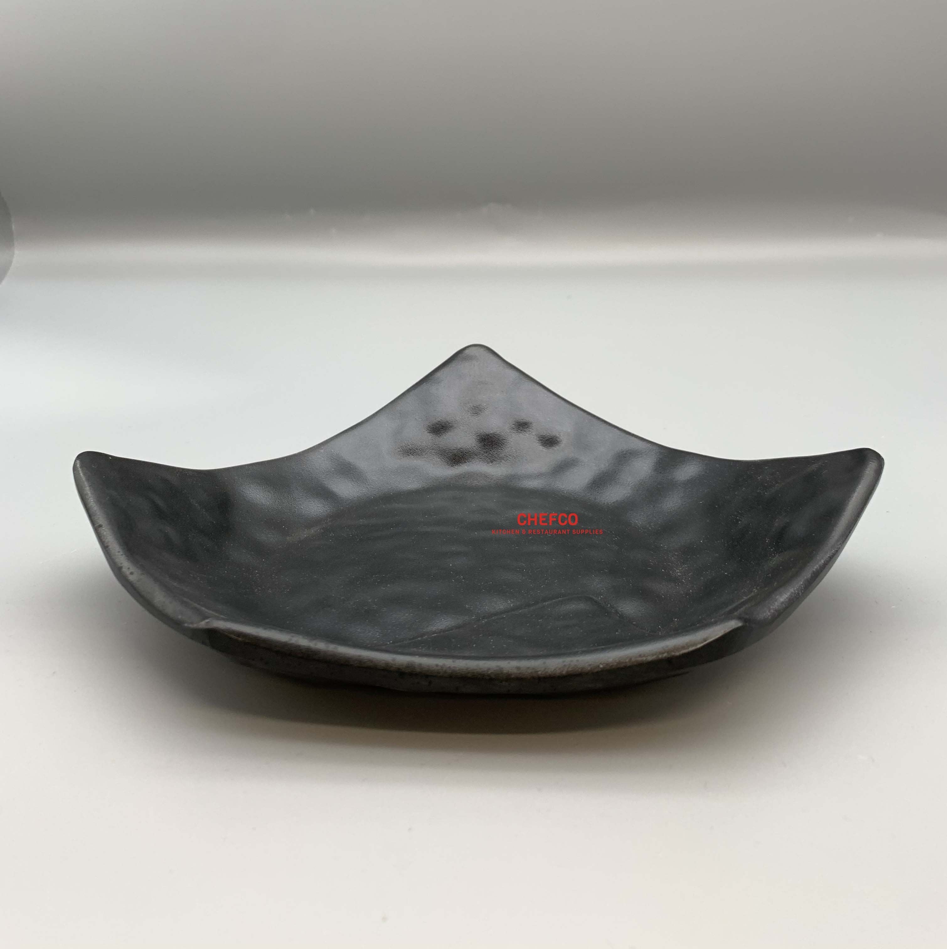 Matte Black Hammered Pattern Flared Rim Square Plate (YG140020) - Chefcoca