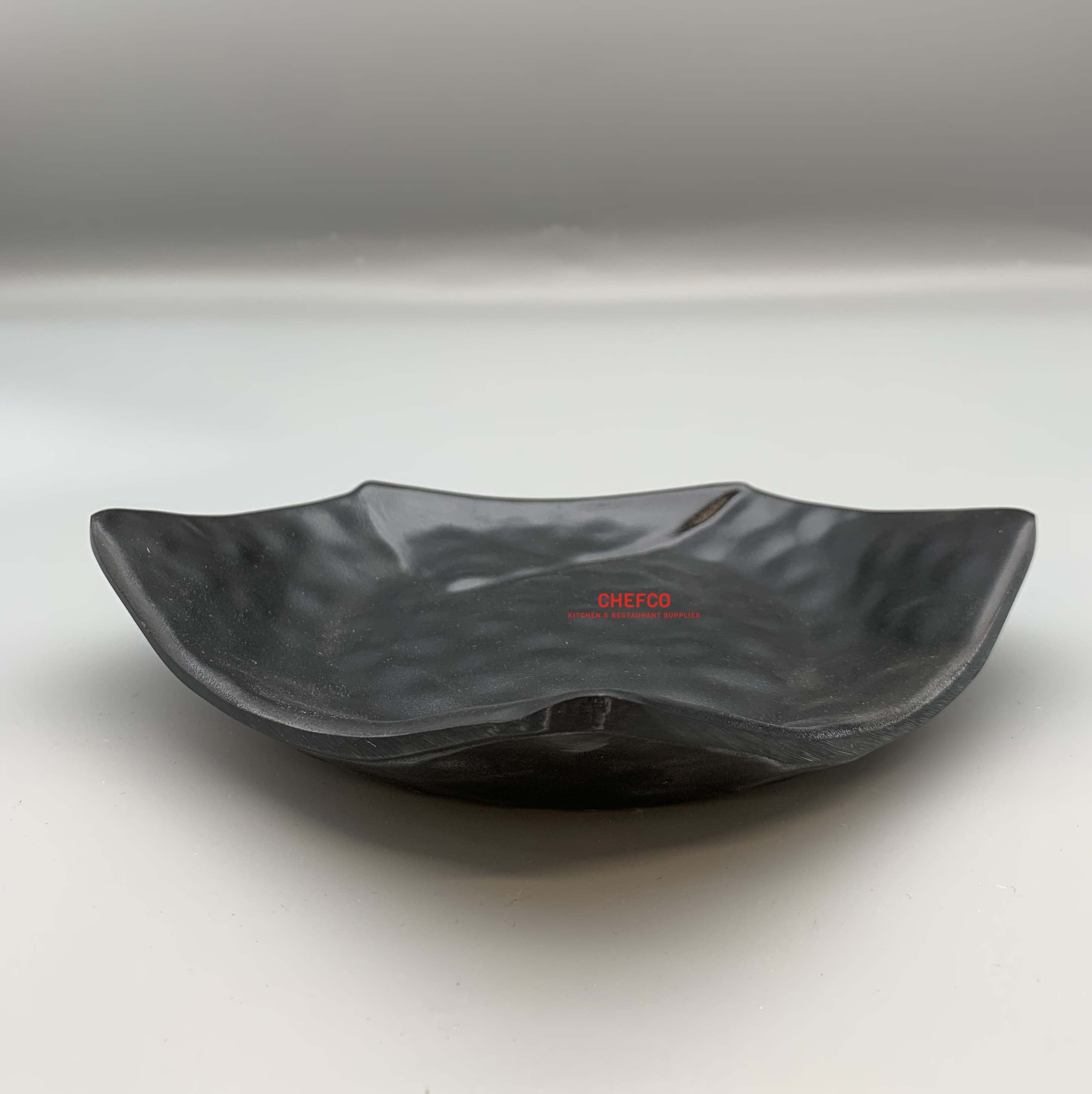 Matte Black Hammered Pattern Flared Rim Square Plate (YG140020) - Chefcoca